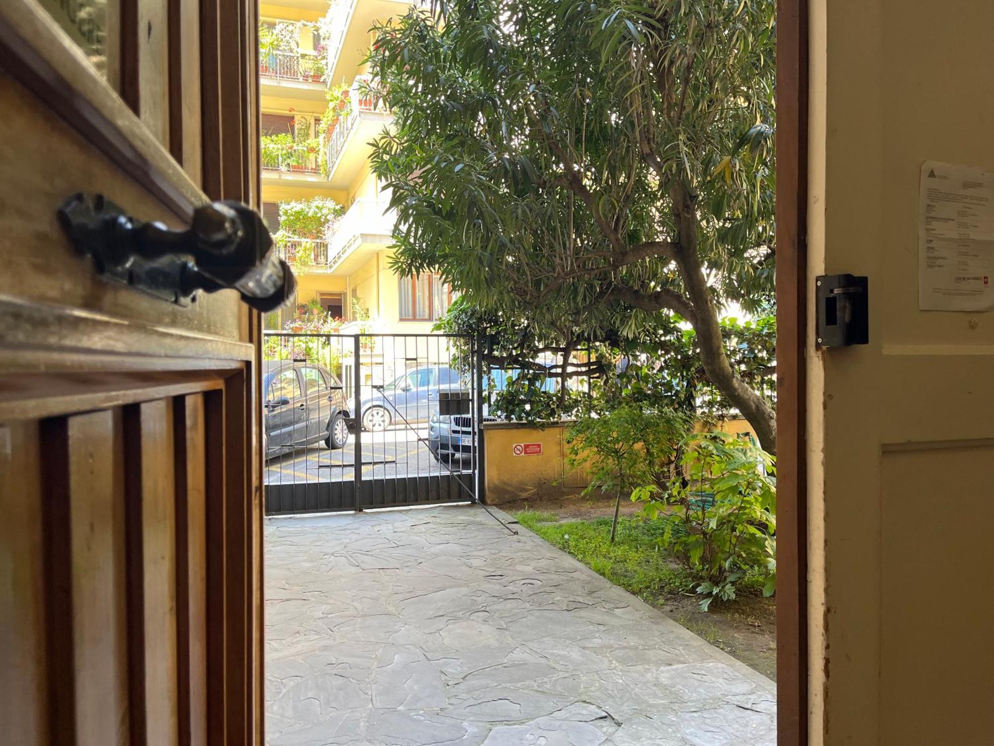 Orcagna Suite With Parking Florencia Exterior foto