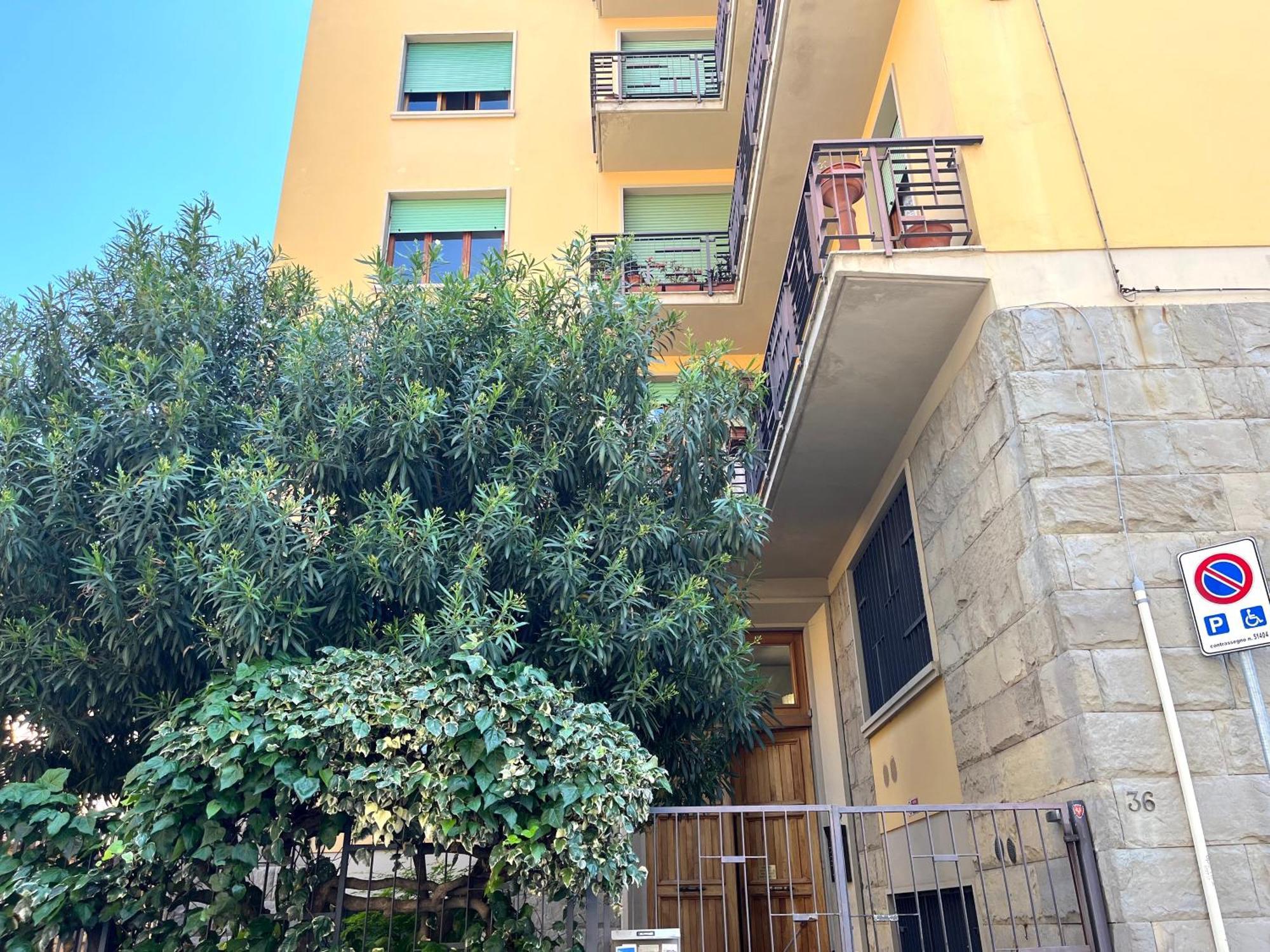 Orcagna Suite With Parking Florencia Exterior foto